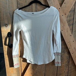 Women’s Free People Thermal with detail on sleeve Size Small